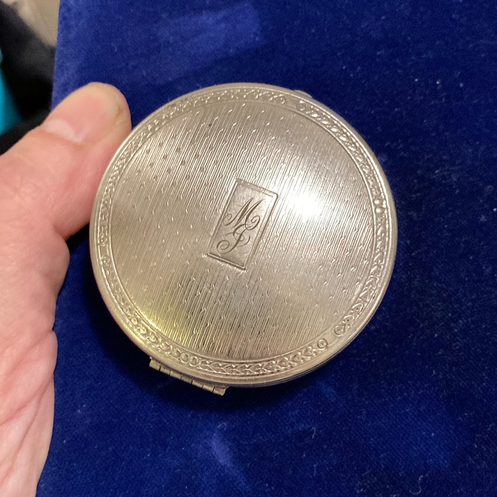 MJ Compact Pendant Pat Dated 1924